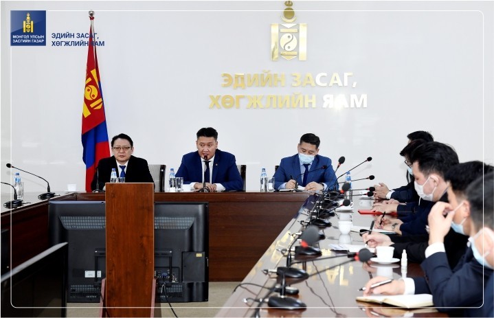 CDas8x4OsbaLdJZ.jpg